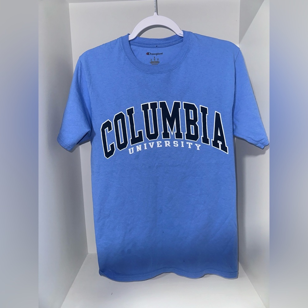 Authentic Columbia Champion S/S Tee in Columbia Blue. Size M. New w/o tag.